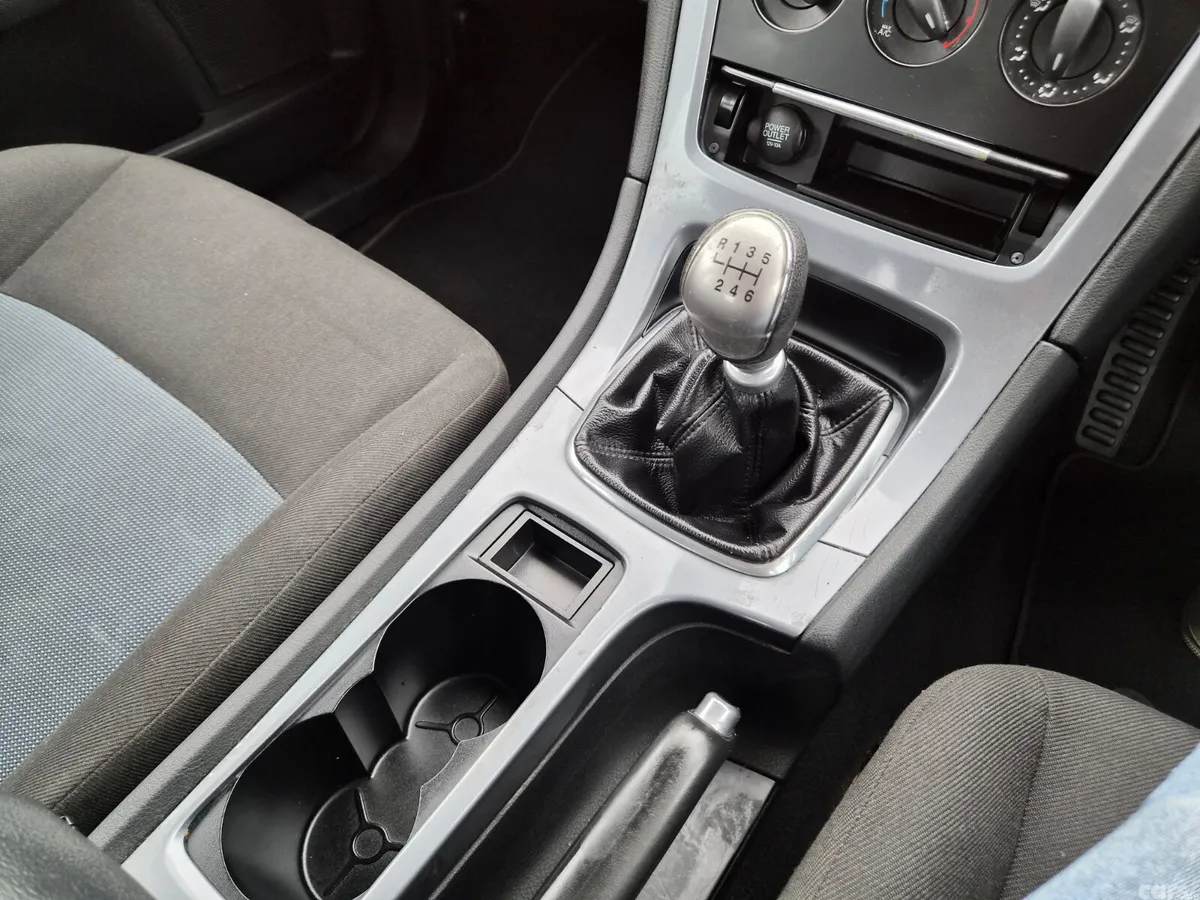 Ford Mondeo Saloon, Diesel, 2013, Blue
