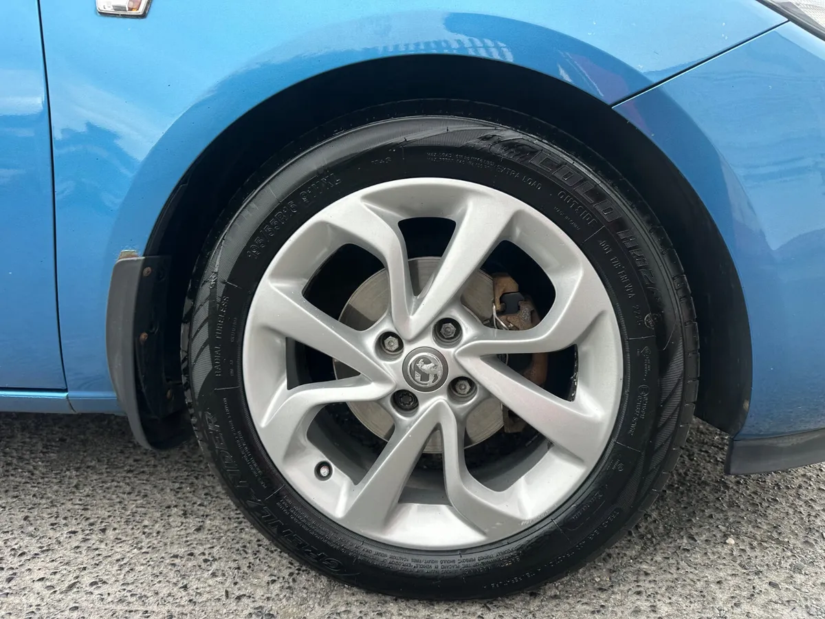 Vauxhall Corsa Hatchback, Petrol, 2017, Blue
