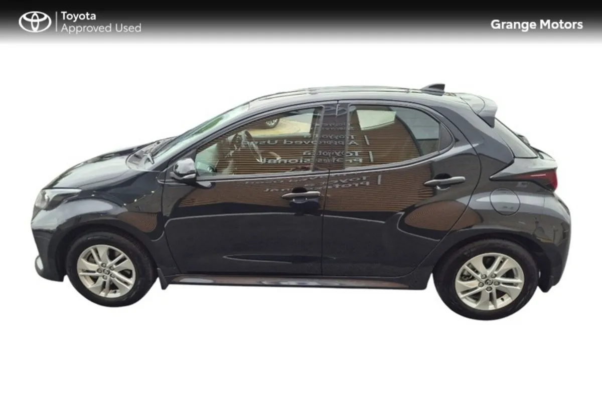 Toyota Yaris Hatchback, Petrol Hybrid, 2026, Black