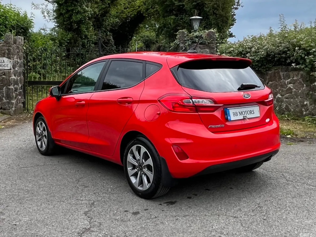 Ford Fiesta Hatchback, Petrol, 2021, Red