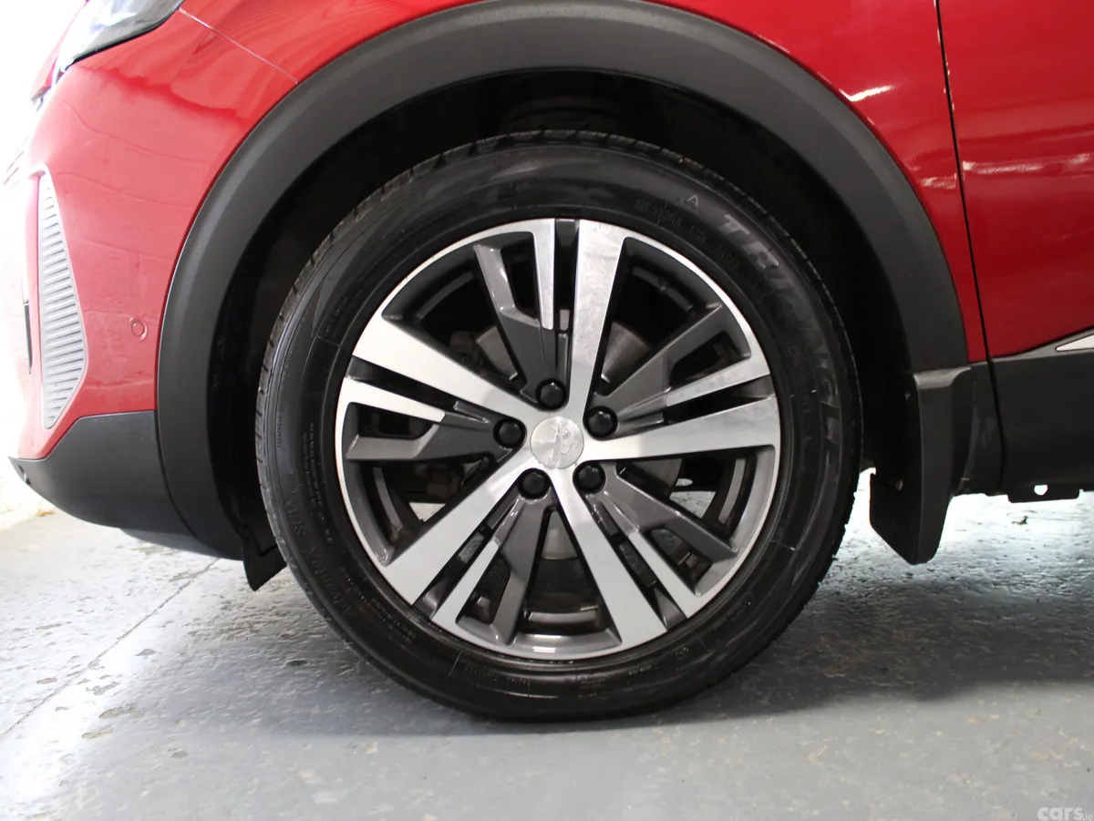 Peugeot 3008 MPV, Diesel, 2021, Red