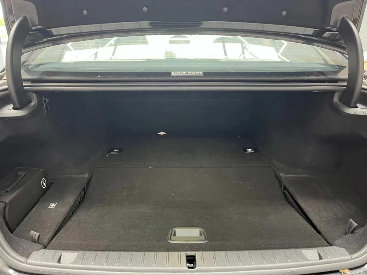 BMW 7-Series Saloon, Petrol Plug-in Hybrid, 2017, Black