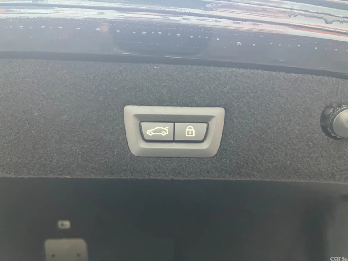 BMW 7-Series Saloon, Petrol Plug-in Hybrid, 2017, Black