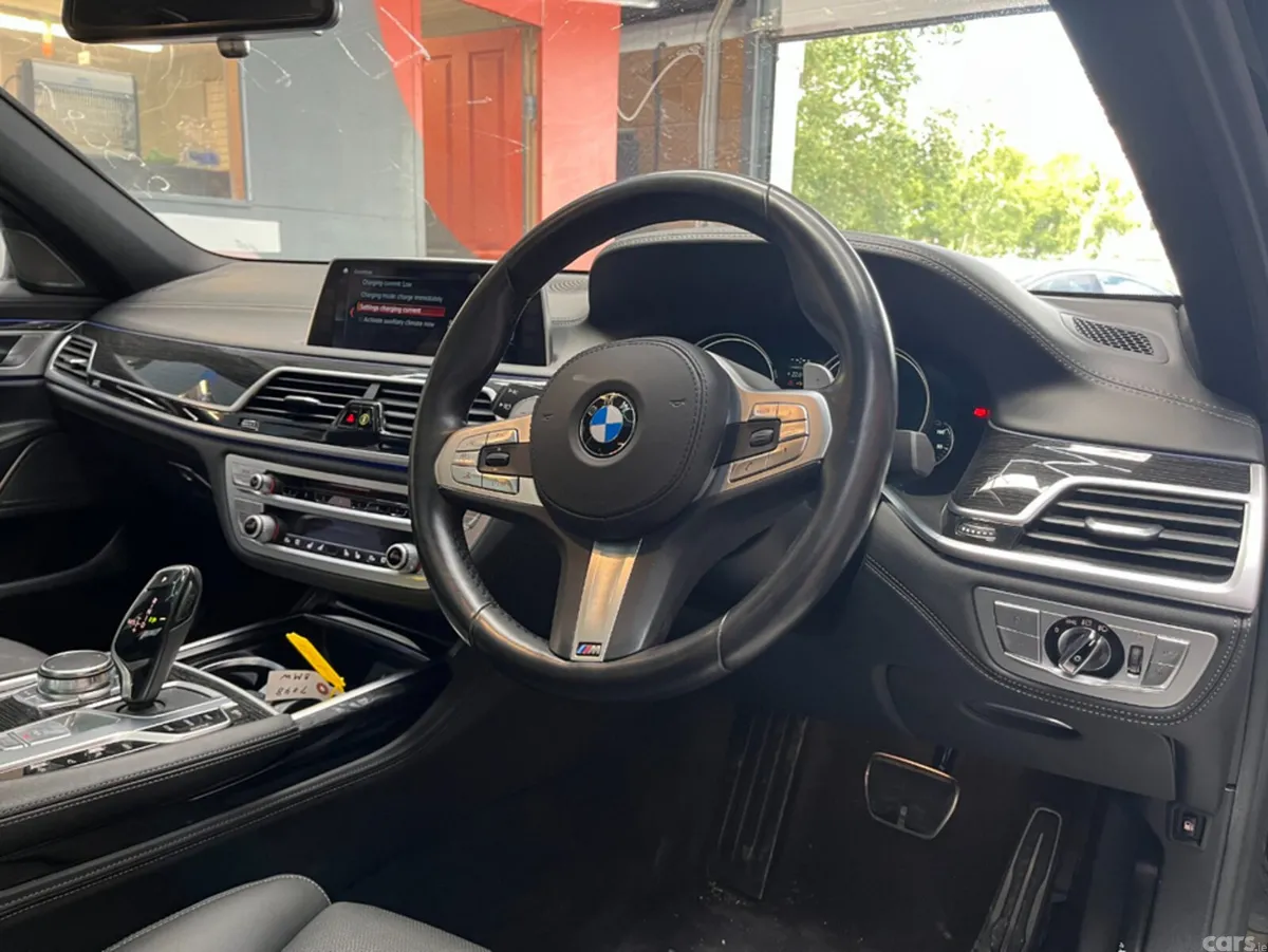 BMW 7-Series Saloon, Petrol Plug-in Hybrid, 2017, Black