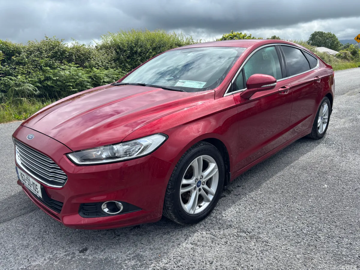 Ford Mondeo Hatchback, Diesel, 2016, Red