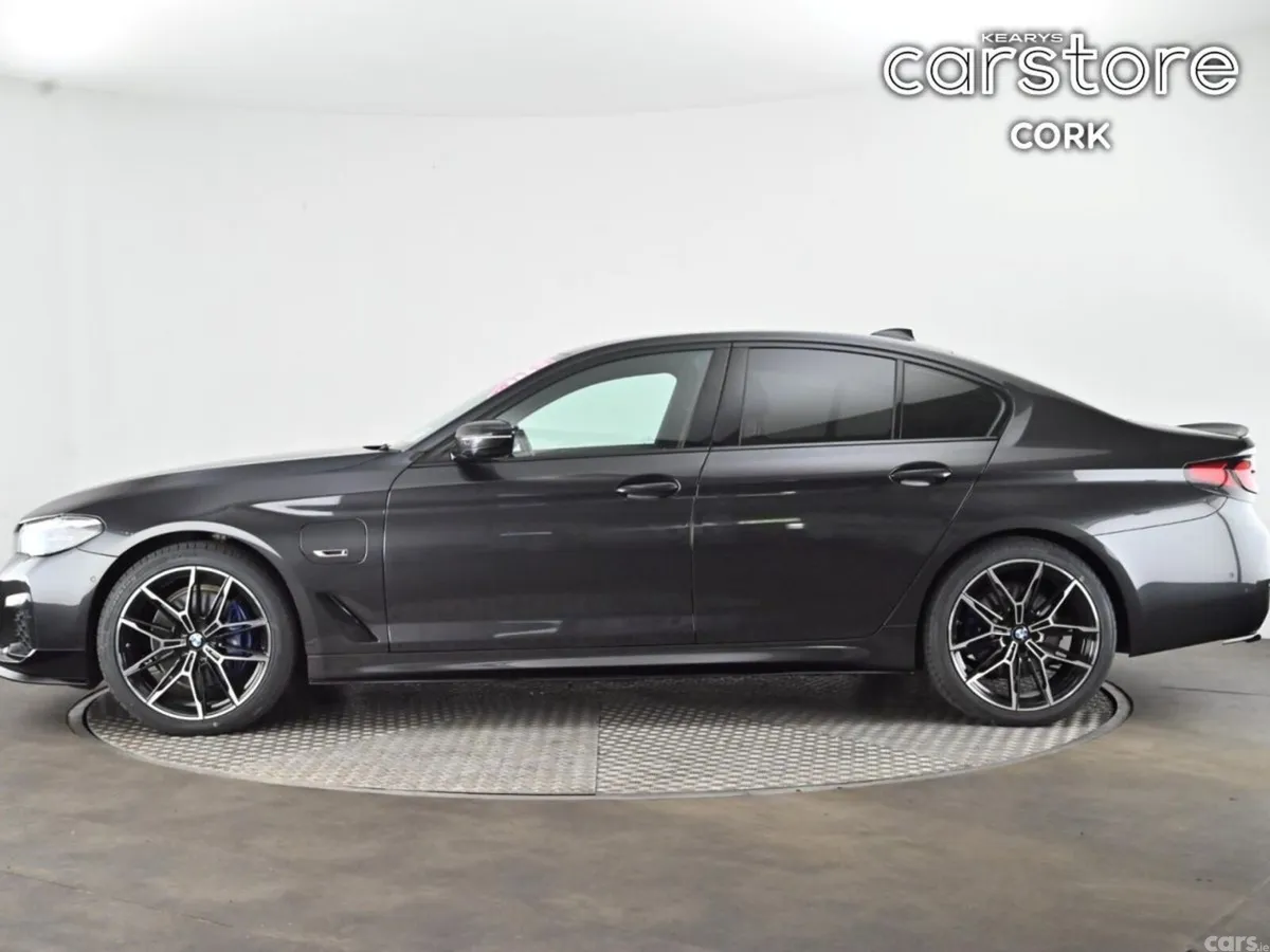 BMW 5-Series Saloon, Petrol Plug-in Hybrid, 2022, Grey