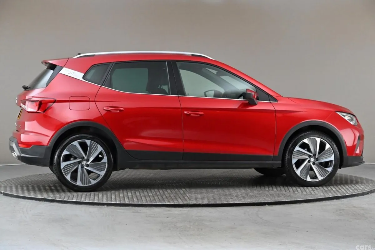 SEAT Arona SUV, Petrol, 2022, Red