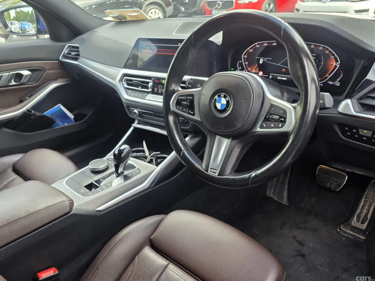 BMW 3-Series Estate/Jeep, Diesel, 2022, Blue