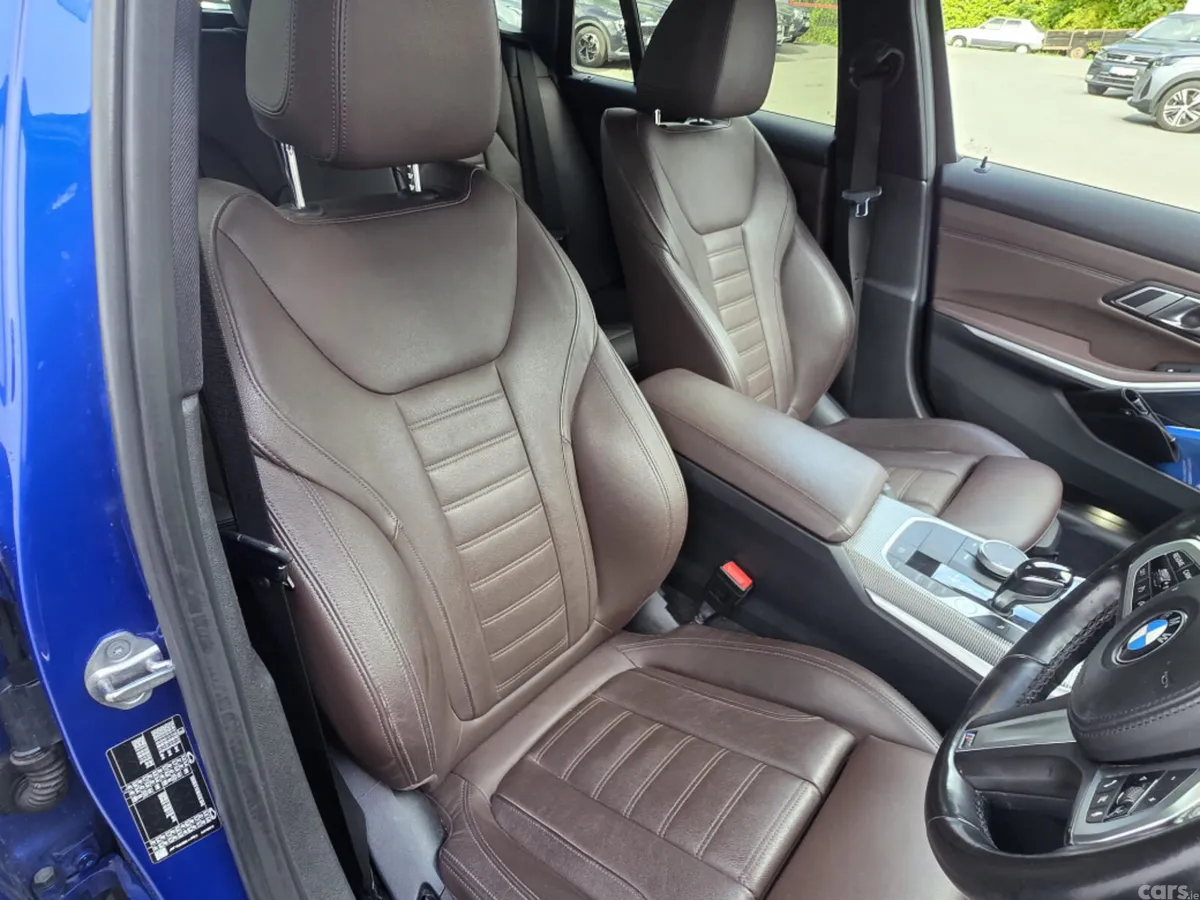 BMW 3-Series Estate/Jeep, Diesel, 2022, Blue