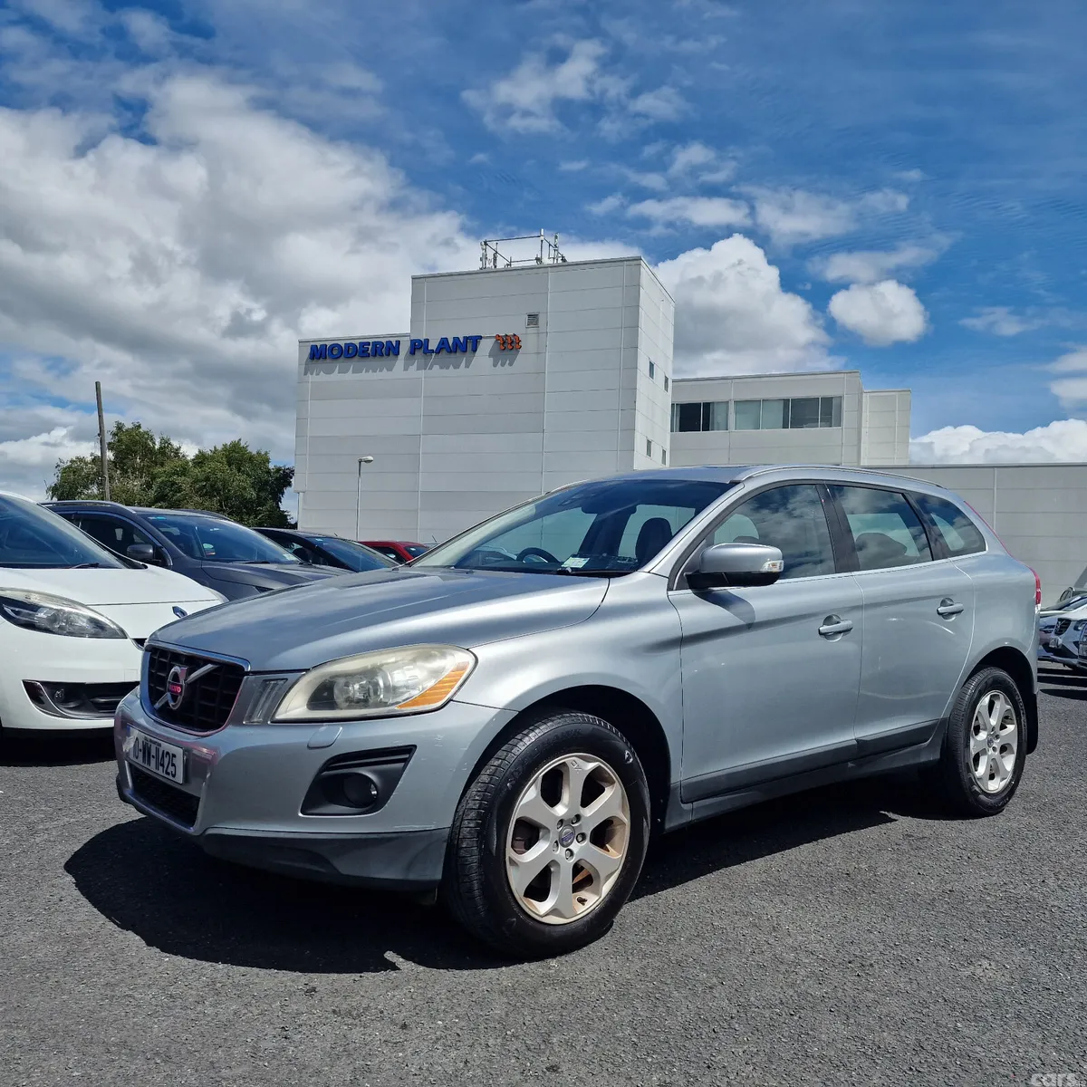 Volvo XC60 SUV, Diesel, 2010, Silver
