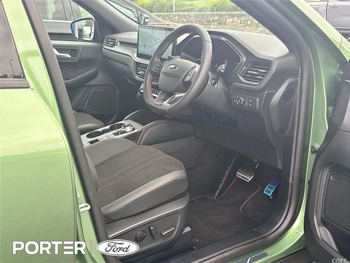 Ford Kuga SUV, Petrol Plug-in Hybrid, 2026, Green
