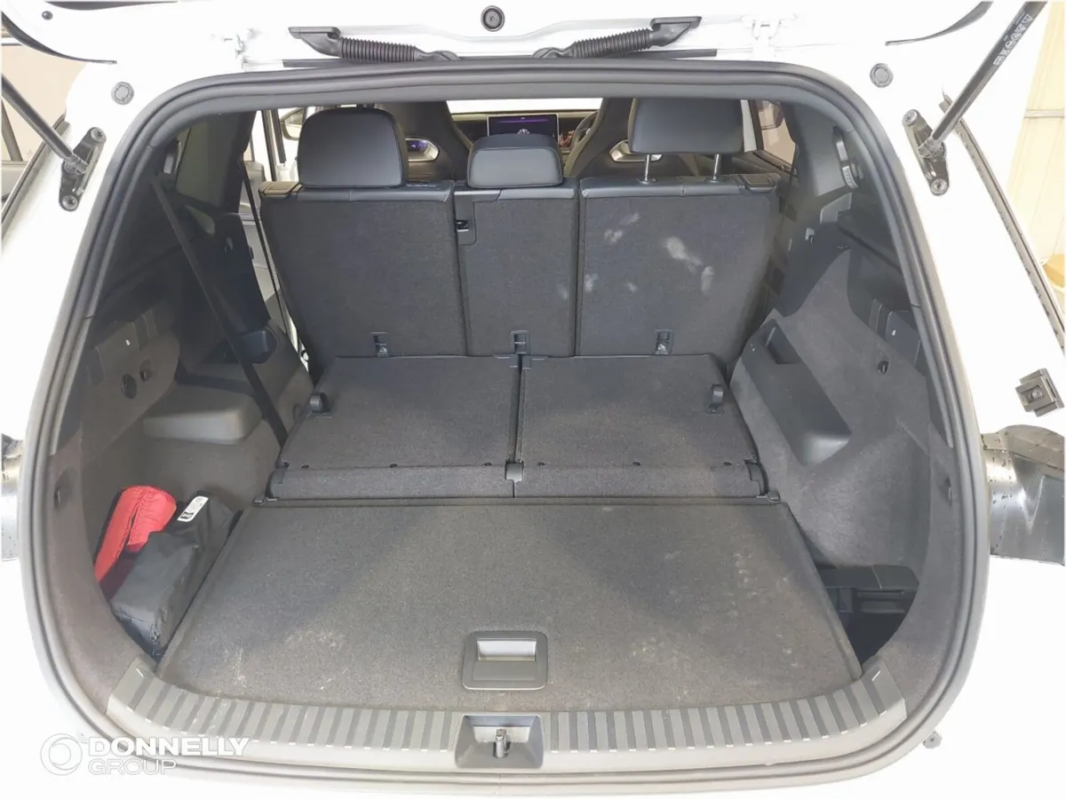 Volkswagen Tayron Estate, Diesel, 2026, White