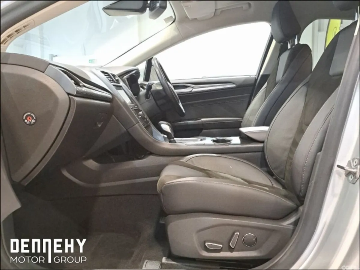 Ford Mondeo Saloon, Petrol Hybrid, 2020, Silver
