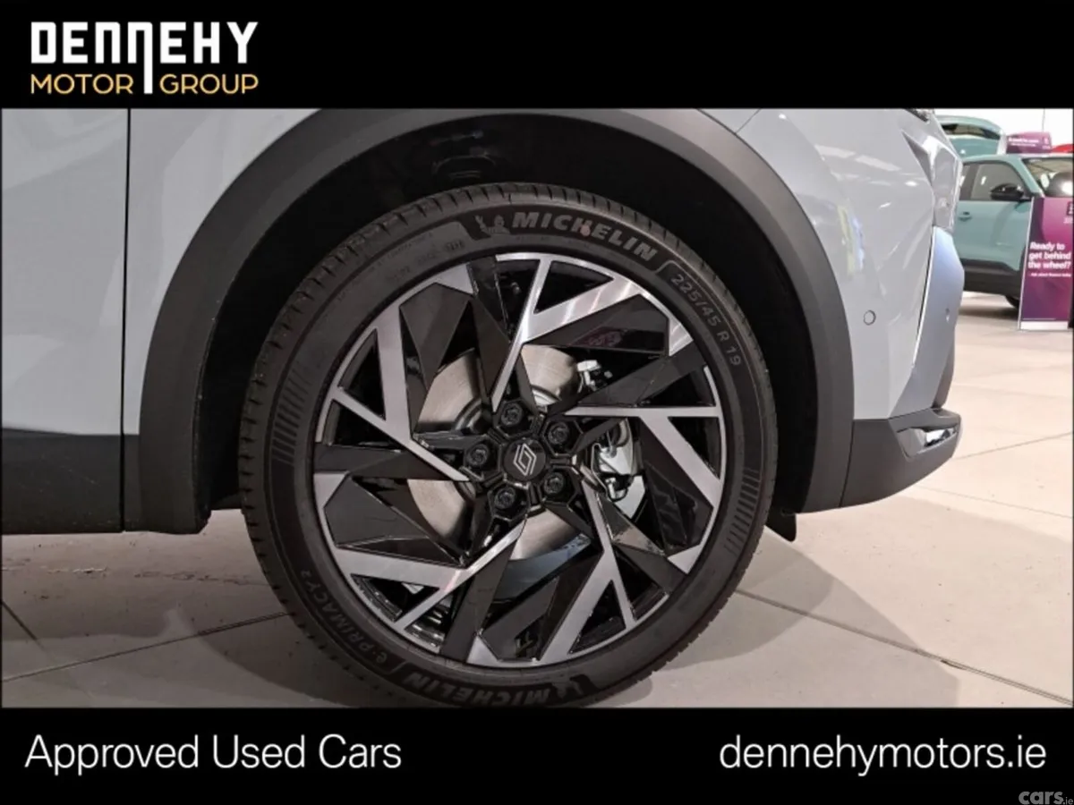 Renault Symbioz SUV, Petrol Hybrid, 2026, Grey