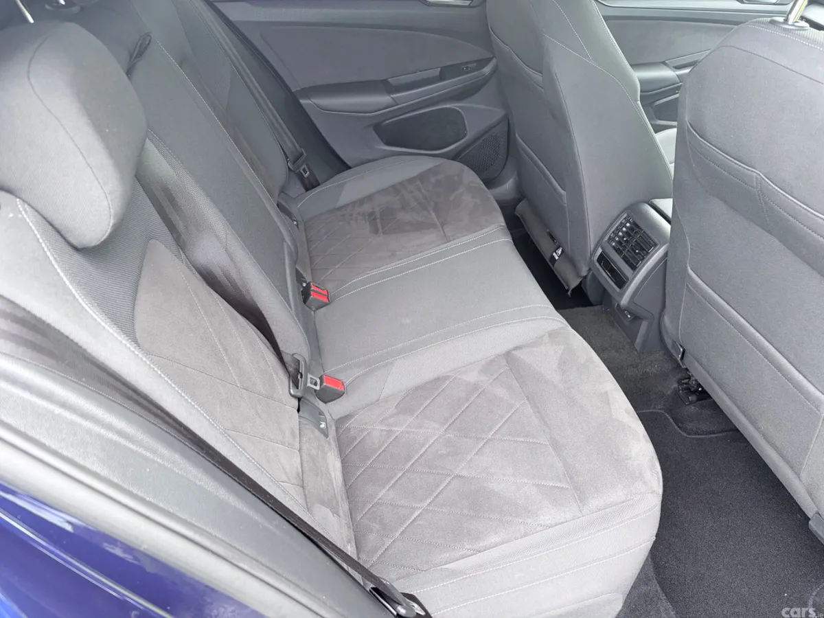 Volkswagen Golf Hatchback, Petrol Plug-in Hybrid, 2023, Blue