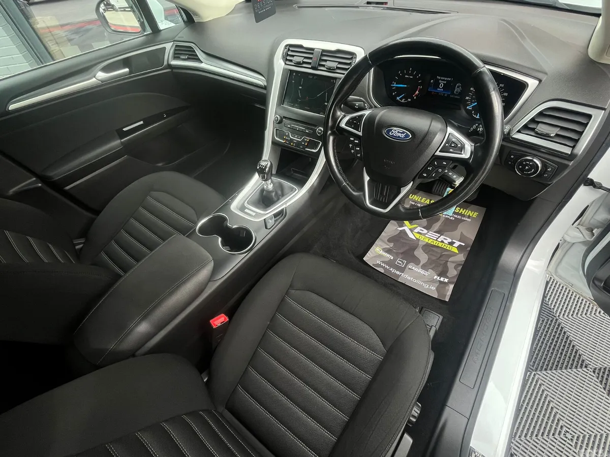 Ford Mondeo Hatchback, Diesel, 2019, White