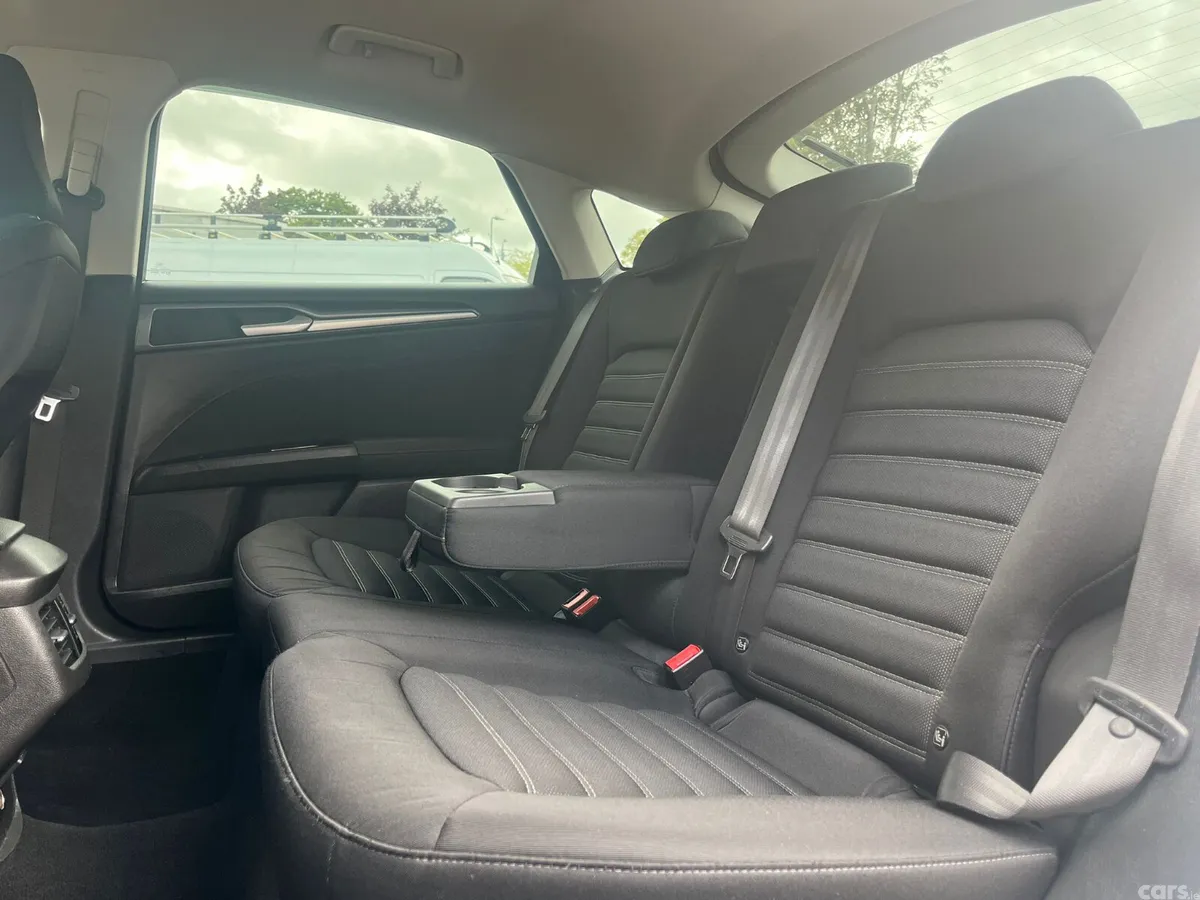 Ford Mondeo Hatchback, Diesel, 2019, White