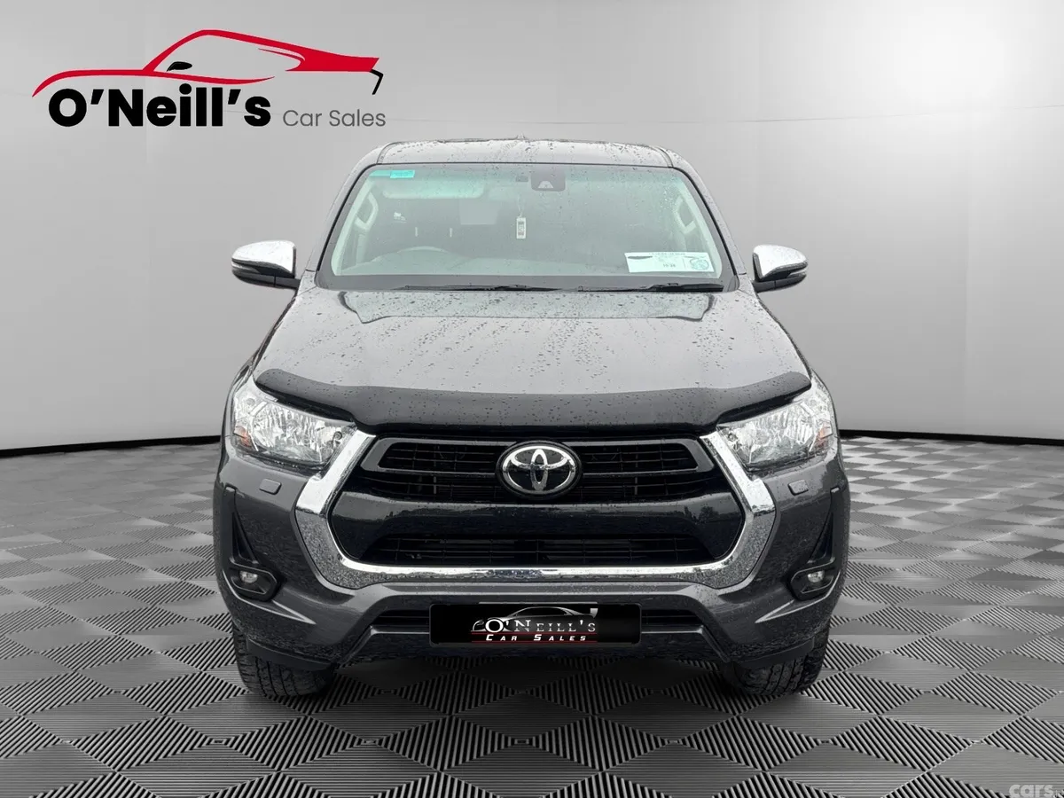 Toyota Hilux Pick Up, Diesel, 2025, Grey
