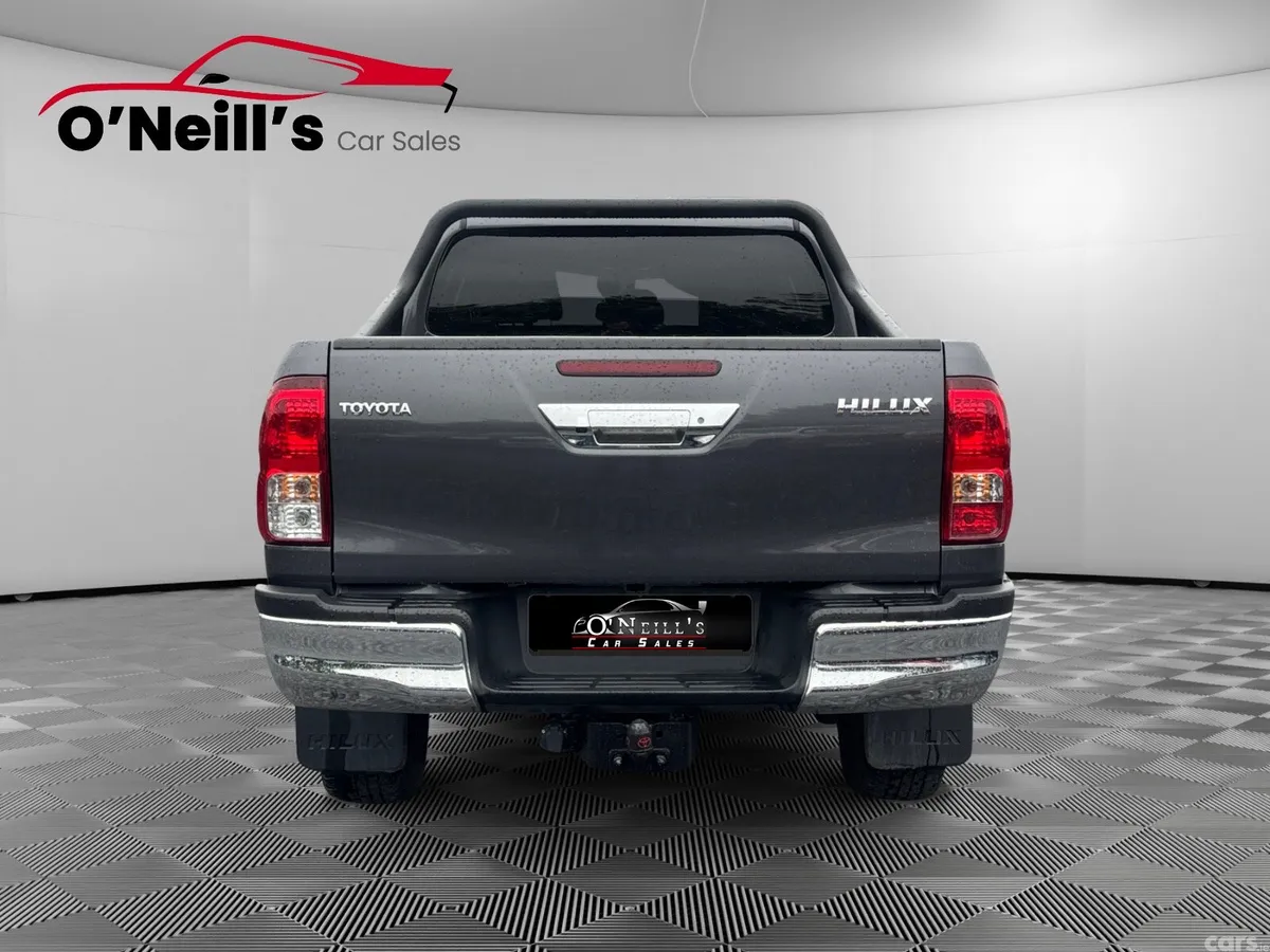 Toyota Hilux Pick Up, Diesel, 2025, Grey