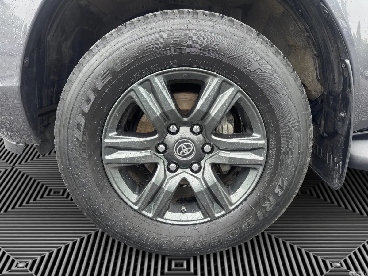 Toyota Hilux Pick Up, Diesel, 2025, Grey