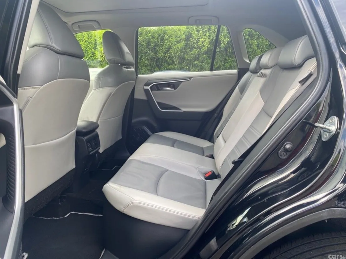 Toyota RAV4 SUV, Petrol Hybrid, 2024, Black