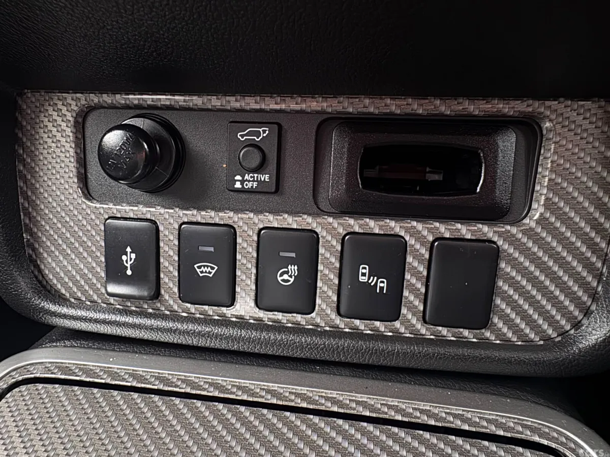 Mitsubishi Outlander SUV, Petrol Plug-in Hybrid, 2019, Black
