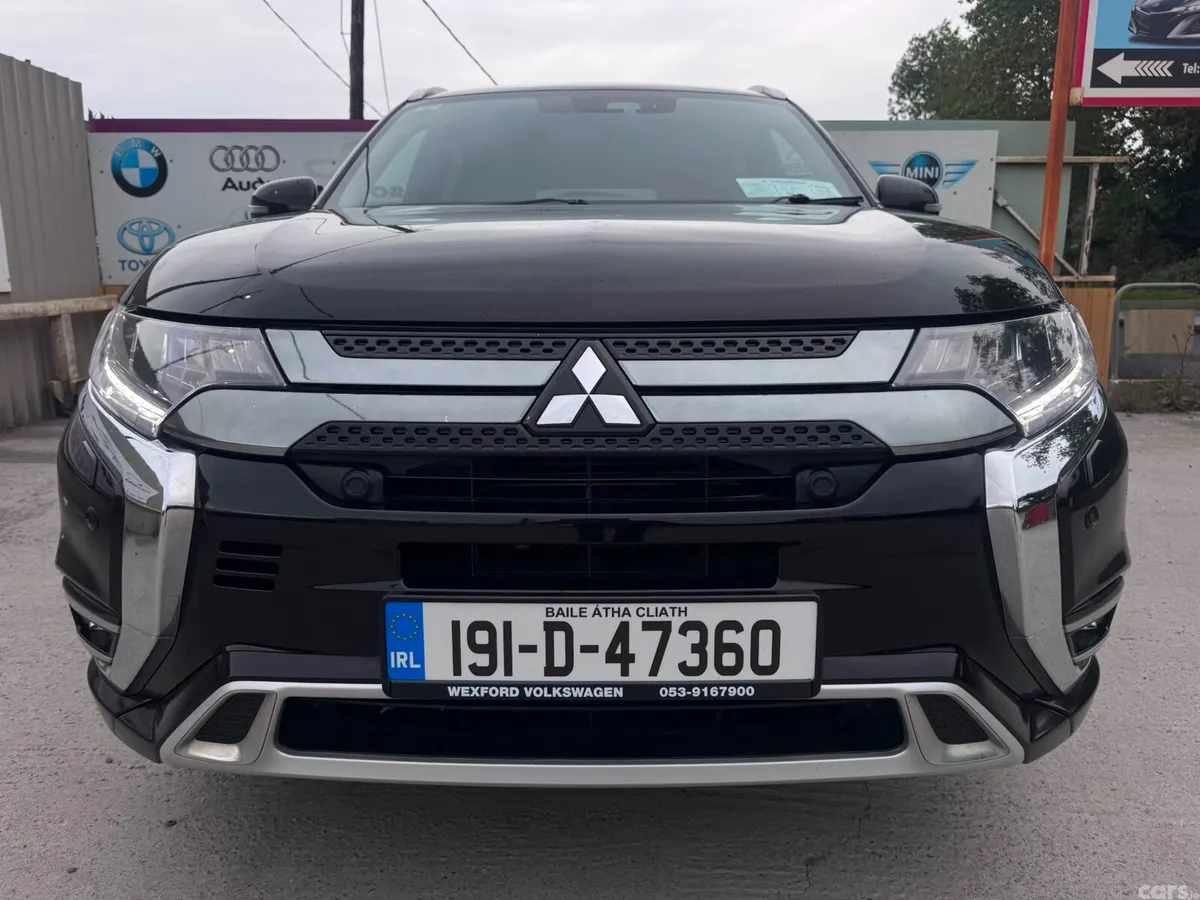 Mitsubishi Outlander SUV, Petrol Plug-in Hybrid, 2019, Black