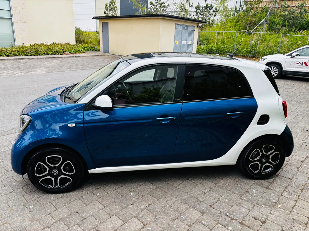Smart Forfour Hatchback, Petrol, 2017, Blue