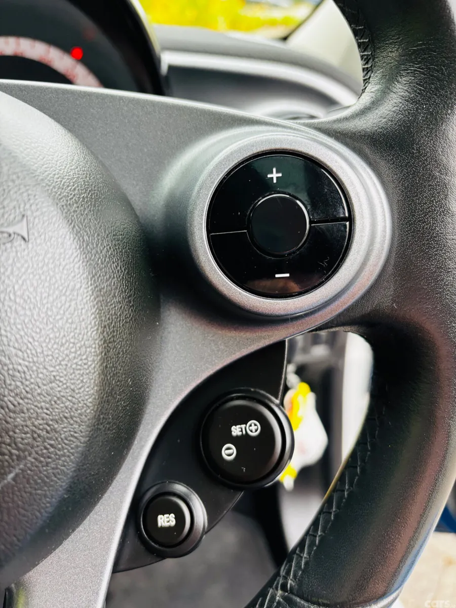 Smart Forfour Hatchback, Petrol, 2017, Blue