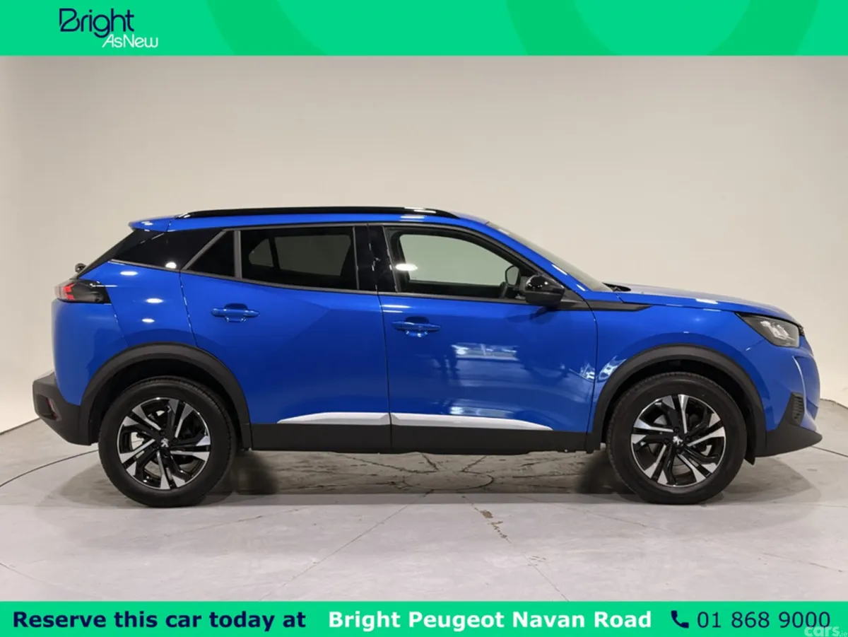 Peugeot 2008 MPV, Petrol, 2023, Blue