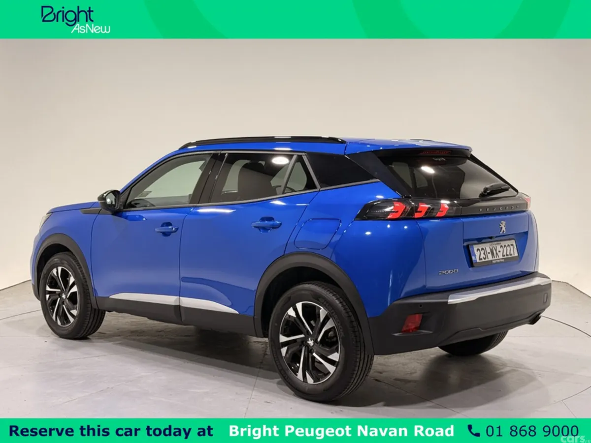 Peugeot 2008 MPV, Petrol, 2023, Blue