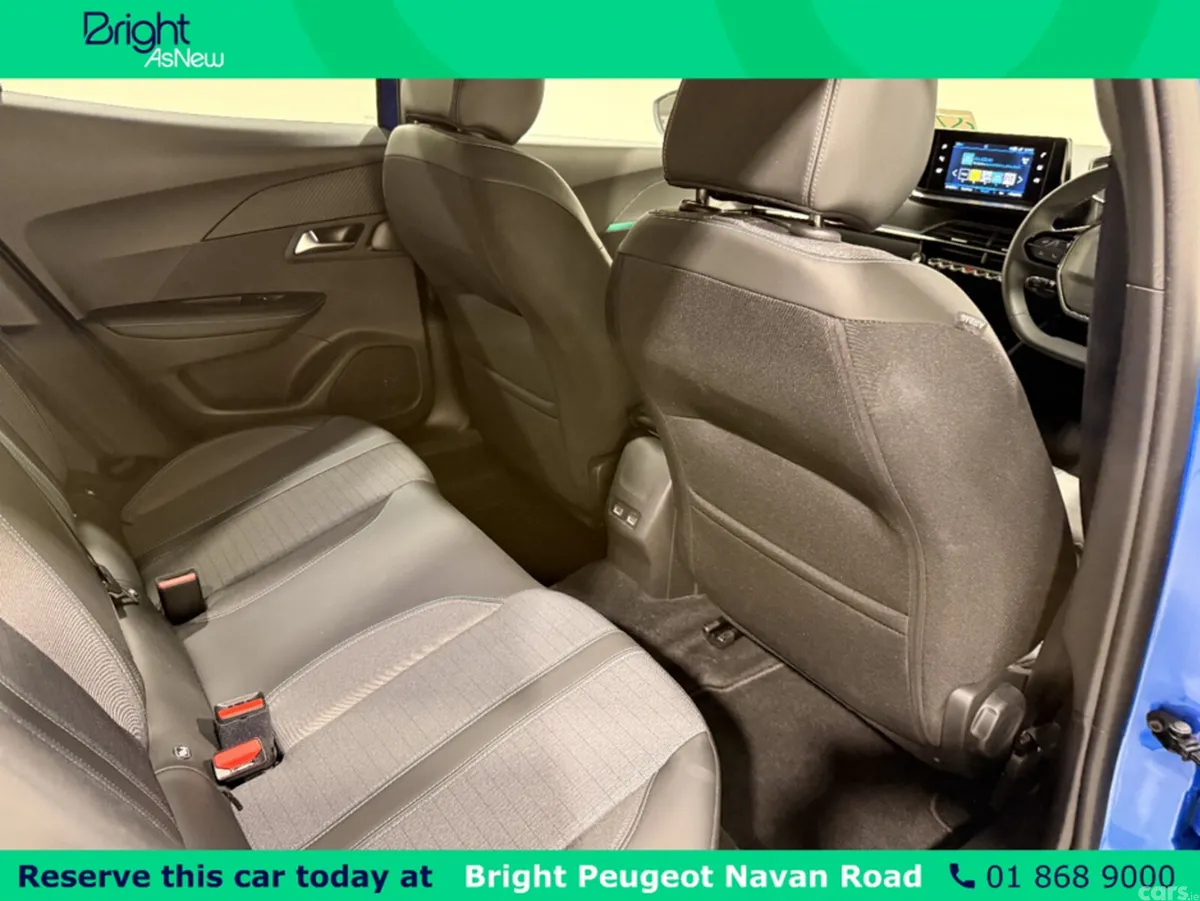 Peugeot 2008 MPV, Petrol, 2023, Blue