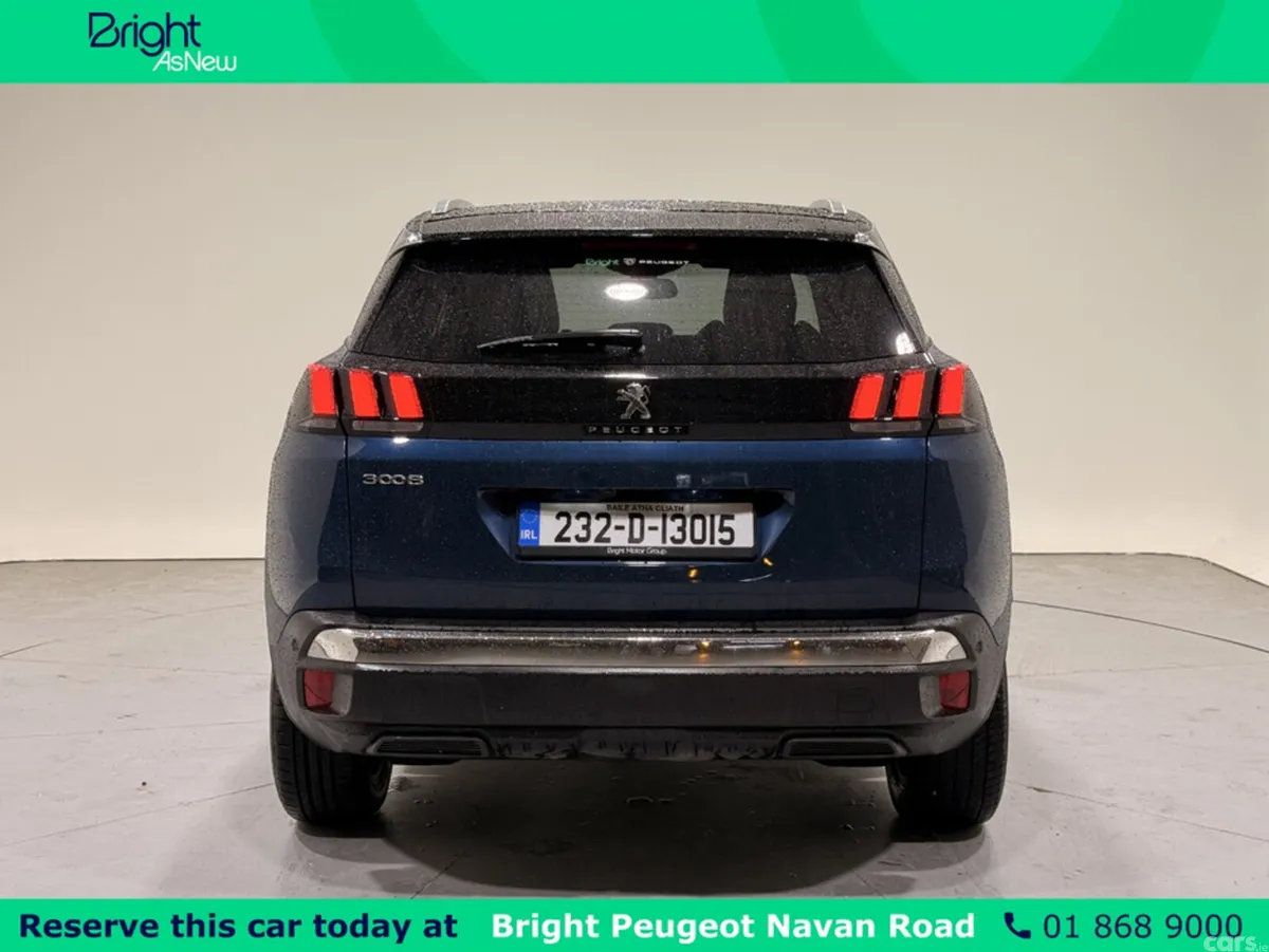Peugeot 3008 MPV, Petrol, 2023, Blue