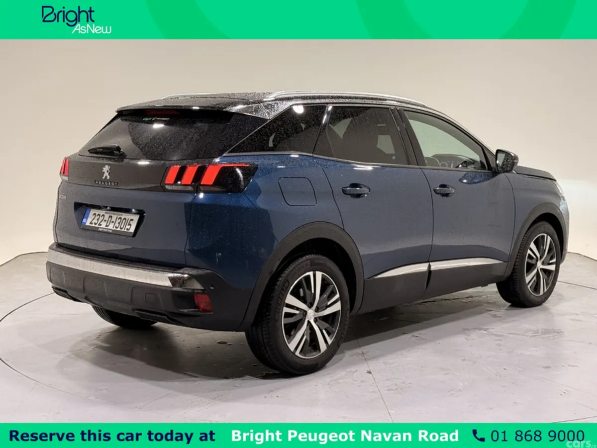 Peugeot 3008 MPV, Petrol, 2023, Blue
