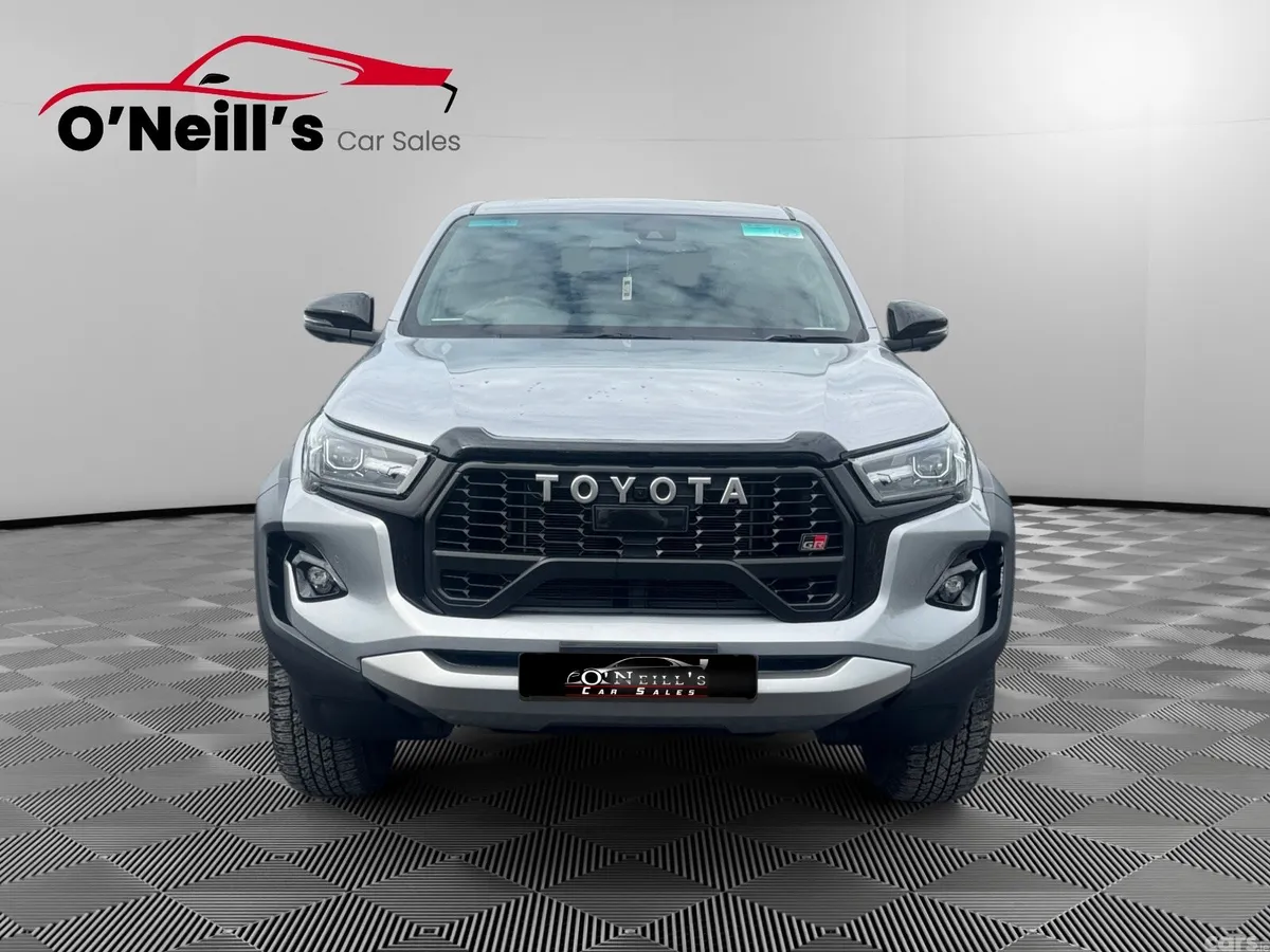 Toyota Hilux Pick Up, Diesel, 2025, Grey