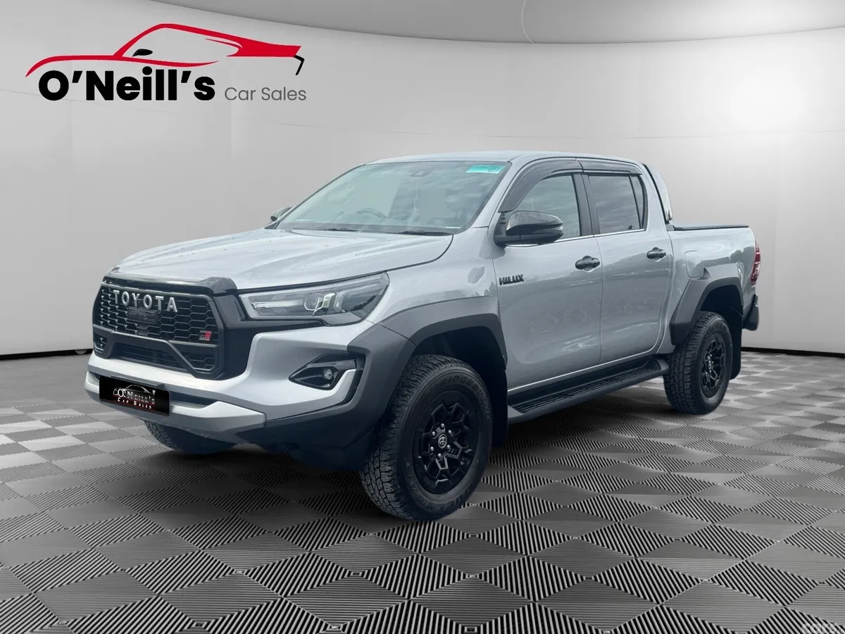 Toyota Hilux Pick Up, Diesel, 2025, Grey