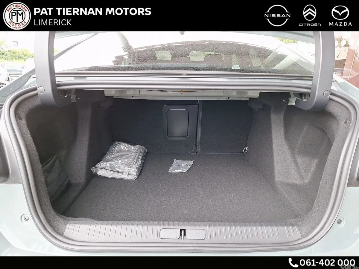 Citroen C4 Saloon, Petrol Hybrid, 2026, Green