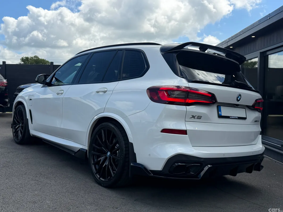 BMW X5 SUV, Petrol Hybrid, 2022, White