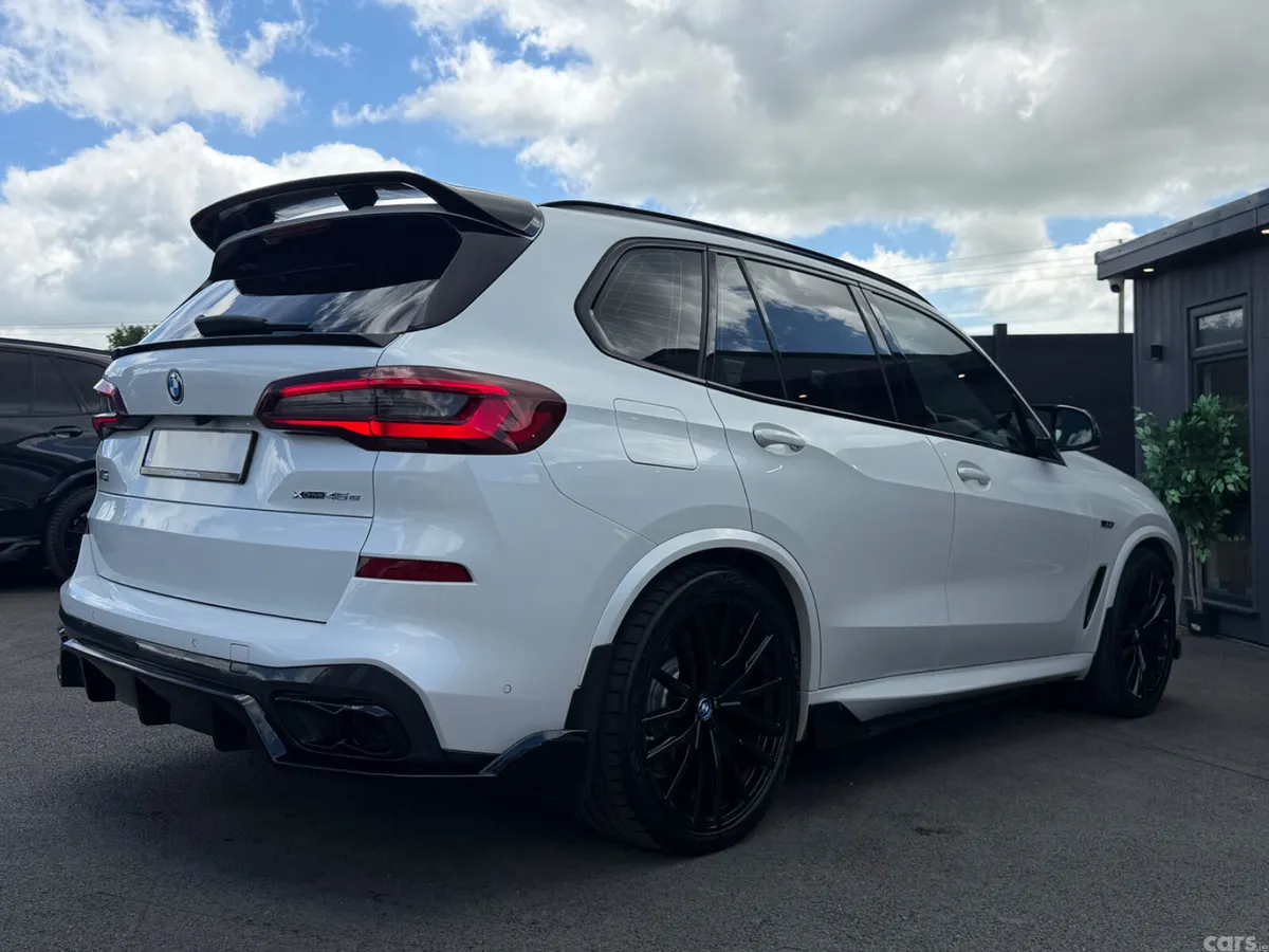 BMW X5 SUV, Petrol Hybrid, 2022, White
