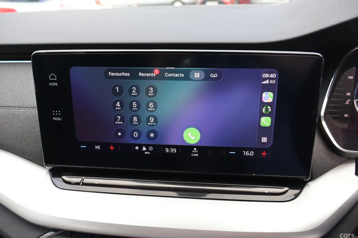 Skoda Octavia Saloon, Diesel, 2021, Black