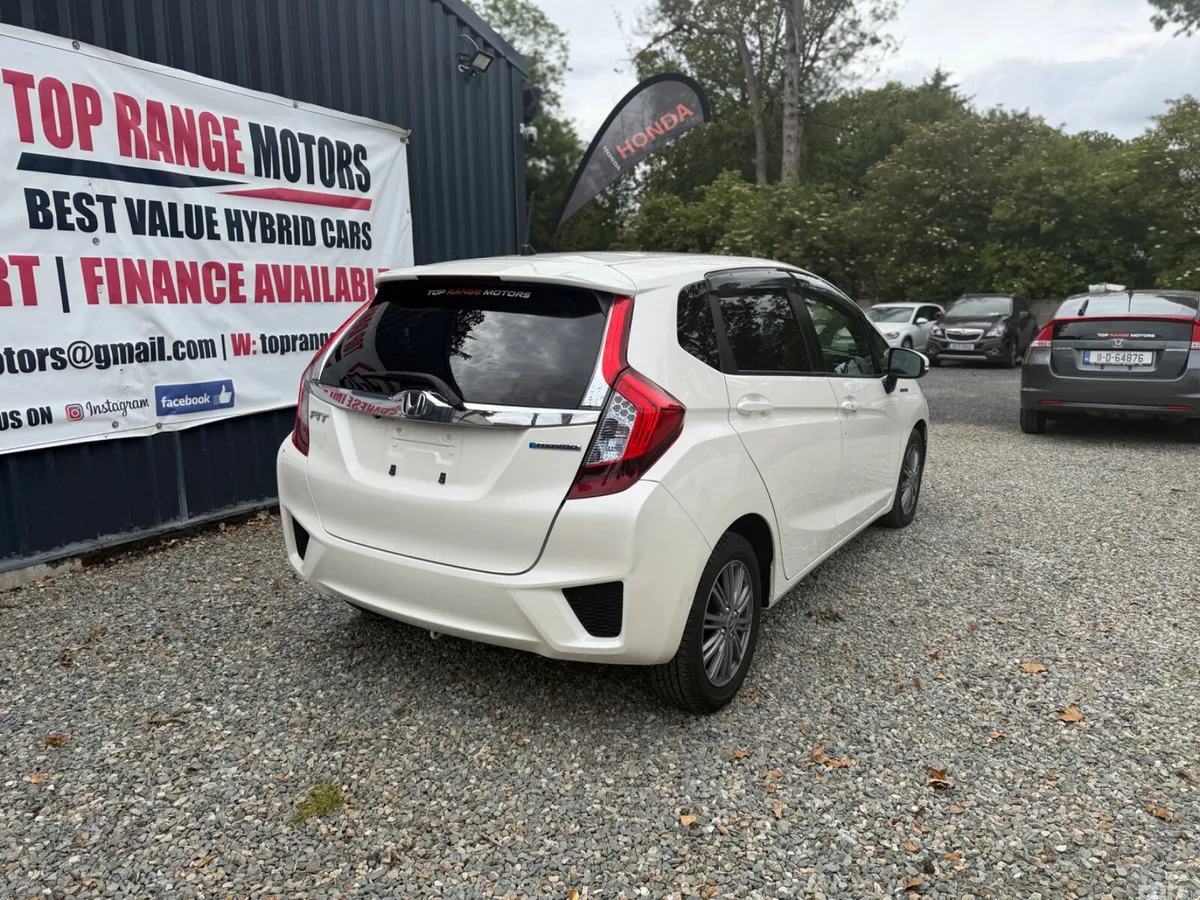 Honda Fit Hatchback, Petrol Hybrid, 2017, White