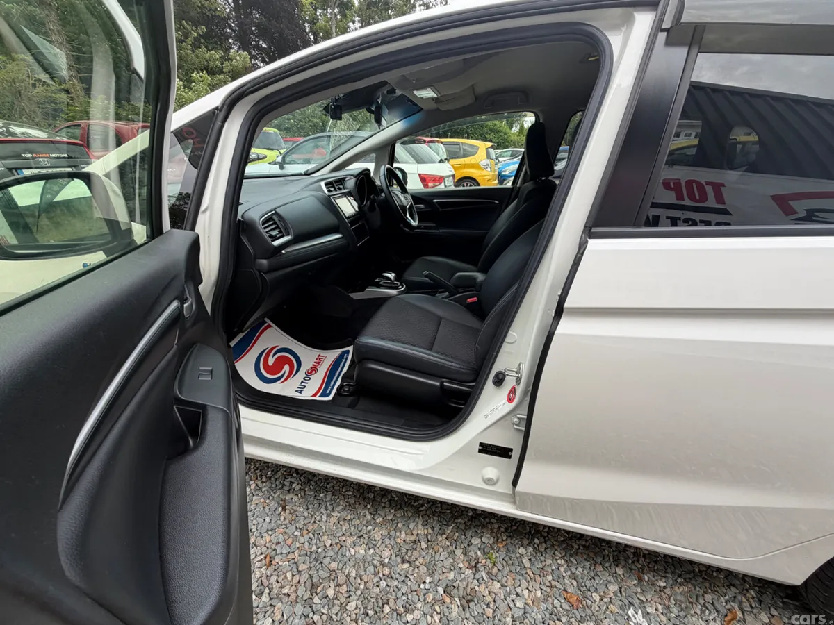 Honda Fit Hatchback, Petrol Hybrid, 2017, White
