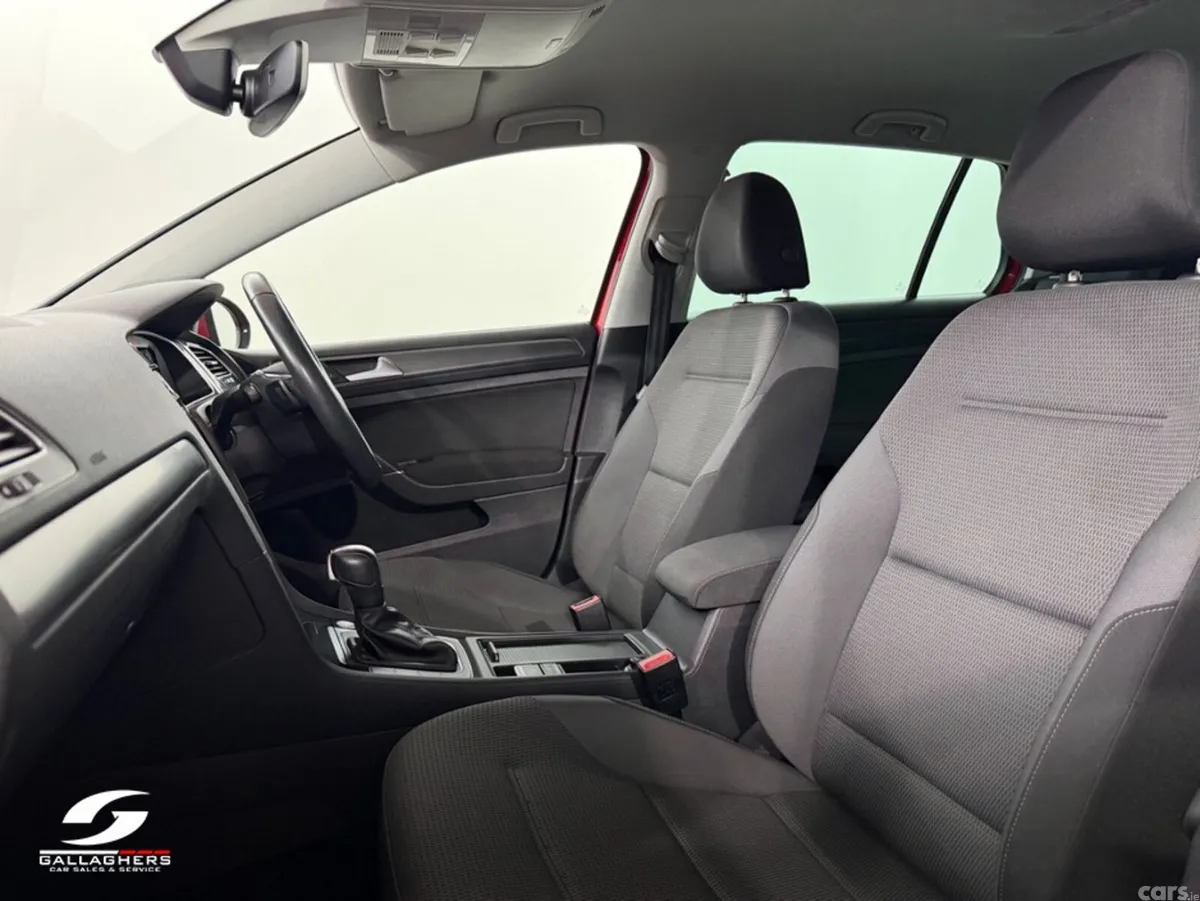 Volkswagen Golf Hatchback, Diesel, 2020, Red