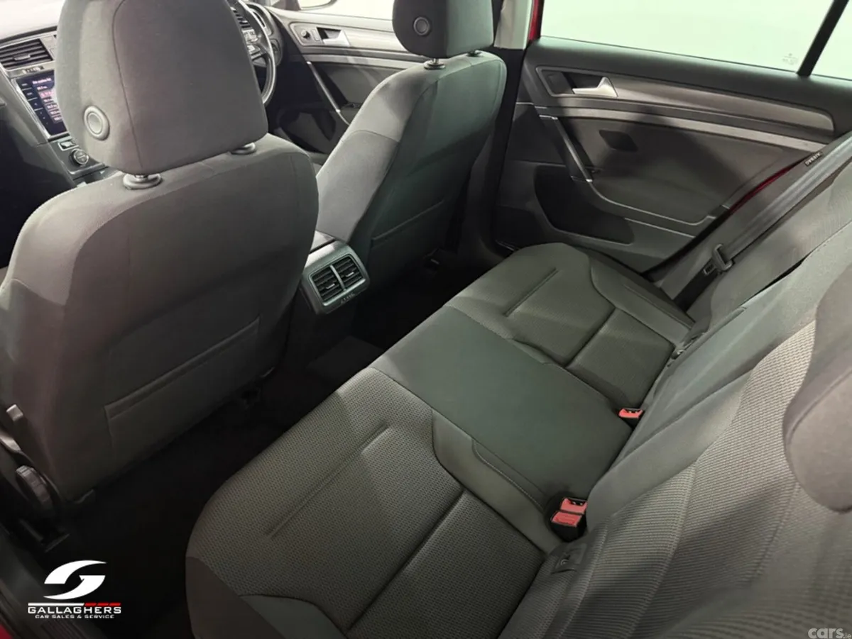 Volkswagen Golf Hatchback, Diesel, 2020, Red