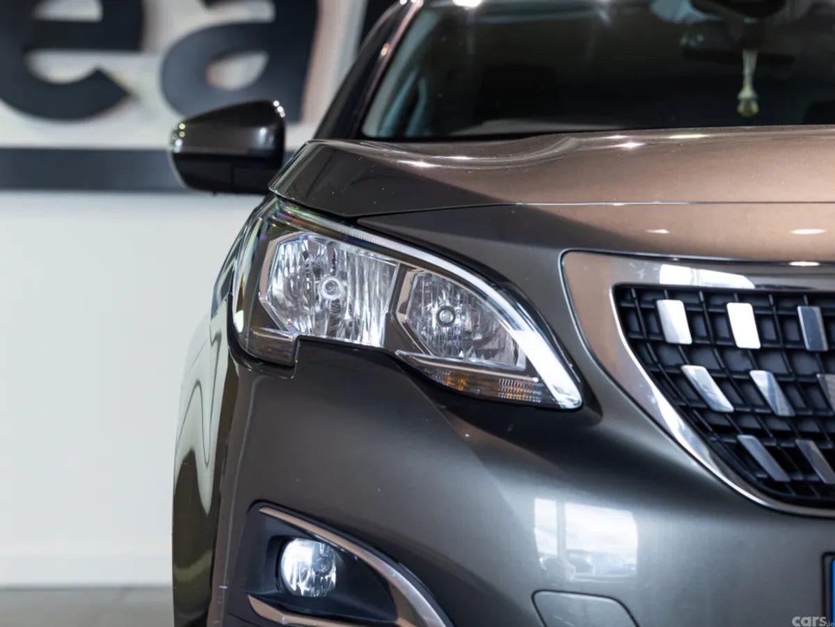 Peugeot 3008 MPV, Diesel, 2018, Grey
