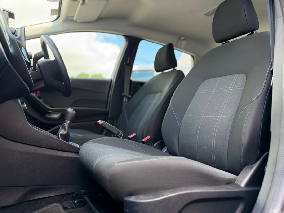 Ford Fiesta Hatchback, Petrol, 2019, Grey