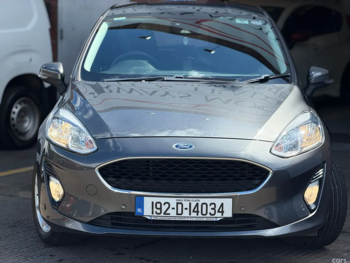Ford Fiesta Hatchback, Petrol, 2019, Grey