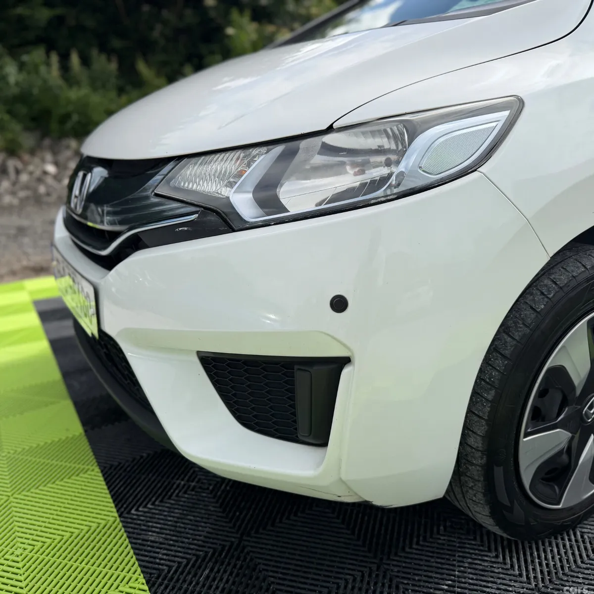 Honda Fit Hatchback, Petrol Hybrid, 2015, White