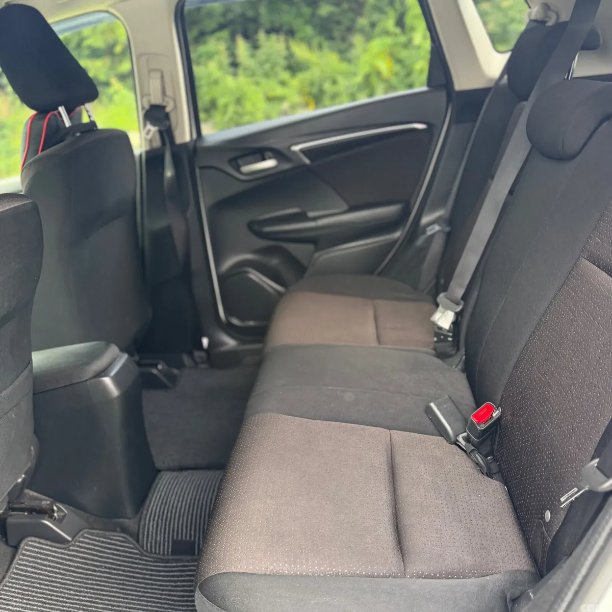 Honda Fit Hatchback, Petrol Hybrid, 2015, White