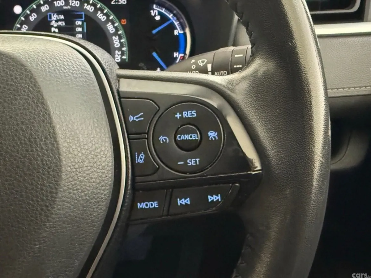 Toyota RAV4 SUV, Petrol Hybrid, 2022, White